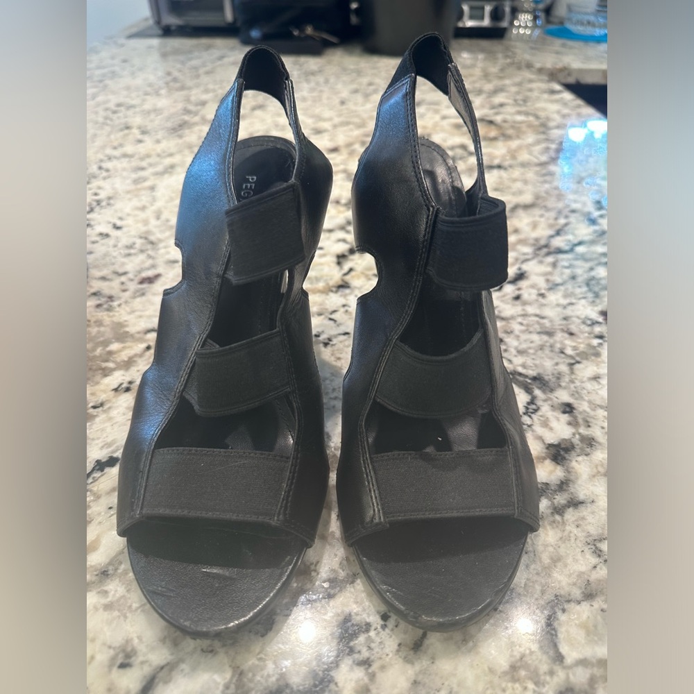 Pegabo Black Heels